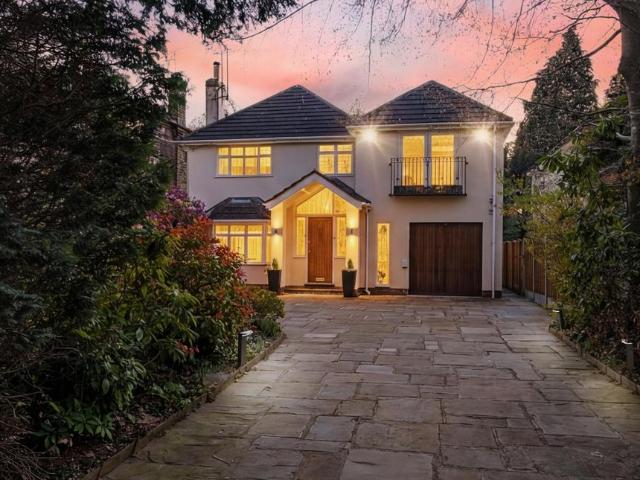 5 bedroom detached house for sale