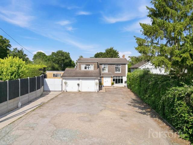 5 bedroom detached house for sale