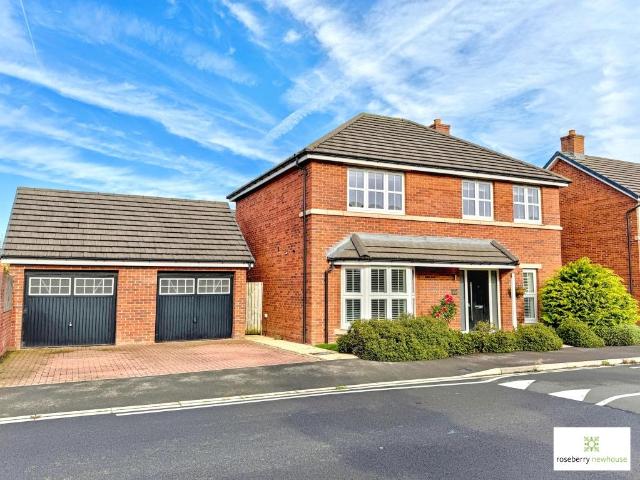 5 bedroom detached house for sale