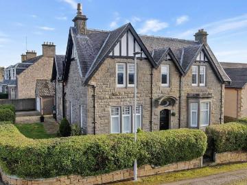 Elgin, Moray county, Shetland - Garden