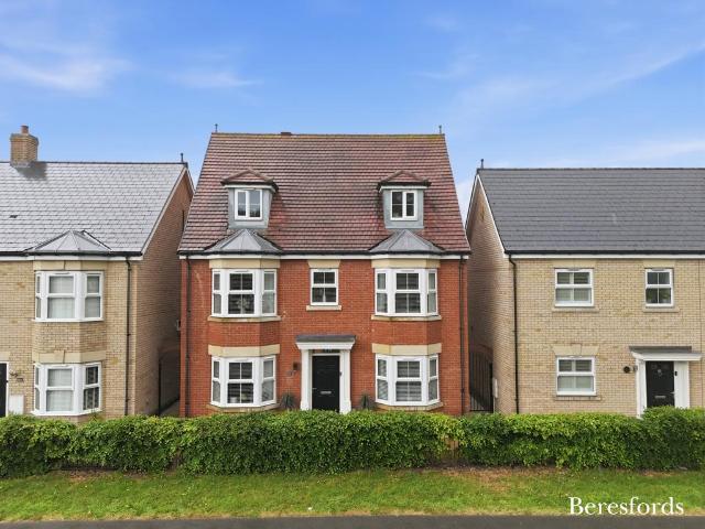 5 bedroom detached house for sale