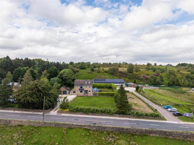 5 bedroom detached house for sale