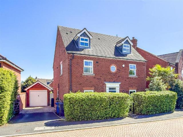 5 bedroom detached house for sale
