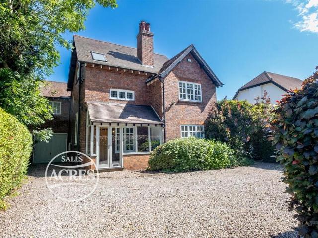 5 bedroom detached house for sale