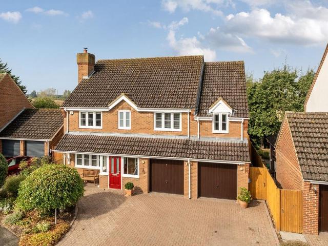 5 bedroom detached house for sale