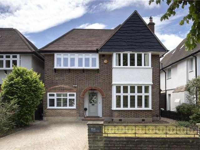 5 bedroom detached house for sale