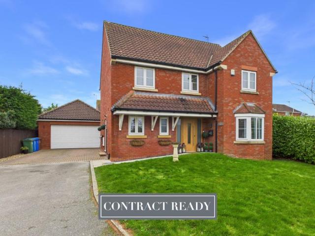 5 bedroom detached house for sale