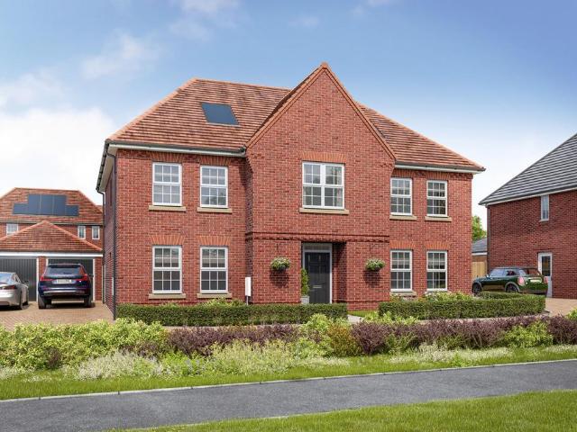 5 bedroom detached house for sale