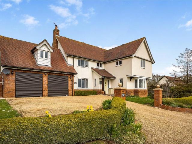 5 bedroom detached house for sale