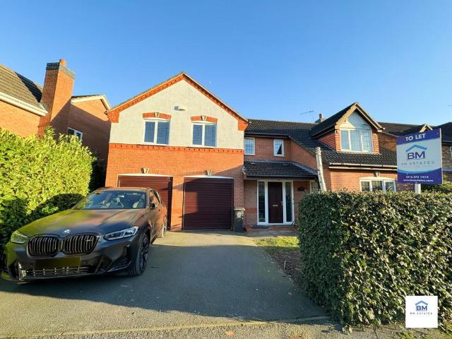 5 bedroom detached house for sale