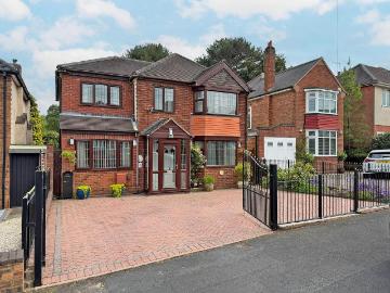 5 bedroom detached house for sale