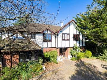 Harrow, Greater London - Garden, Parking