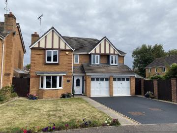 5 bedroom detached house for sale