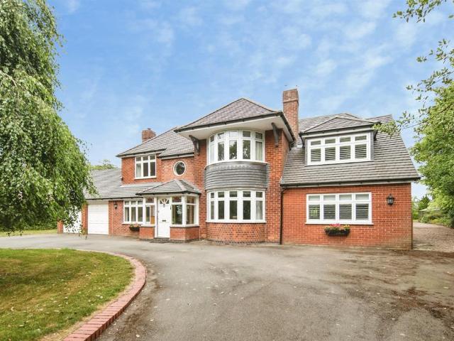 5 bedroom detached house for sale