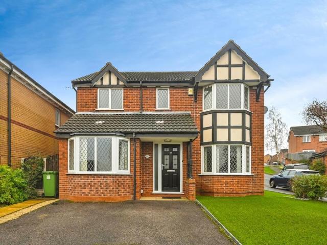 5 bedroom detached house for sale