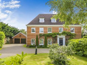 5 bedroom detached house for sale