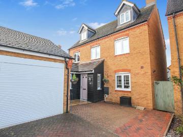 5 bedroom detached house for sale