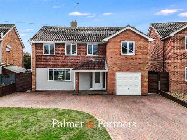 5 bedroom detached house for sale