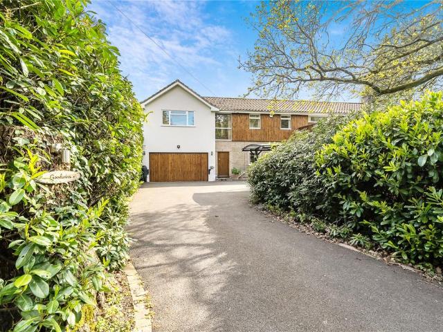 5 bedroom detached house for sale
