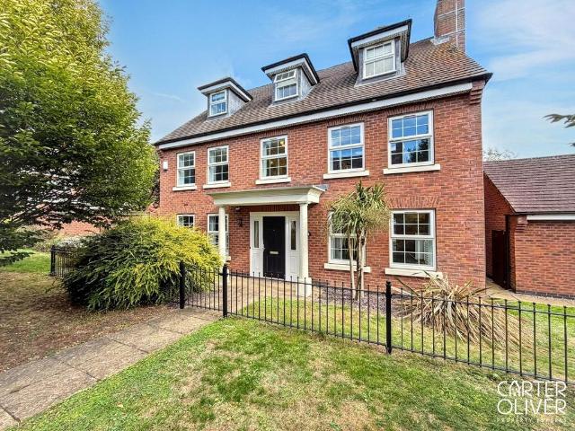 5 bedroom detached house for sale