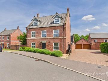 5 bedroom detached house for sale