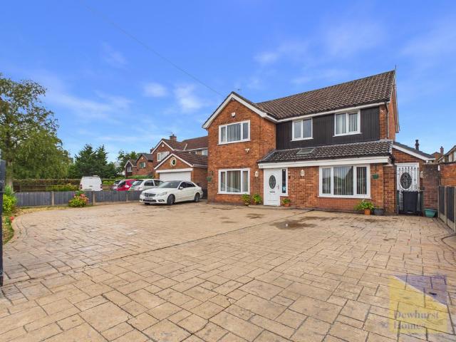 5 bedroom detached house for sale