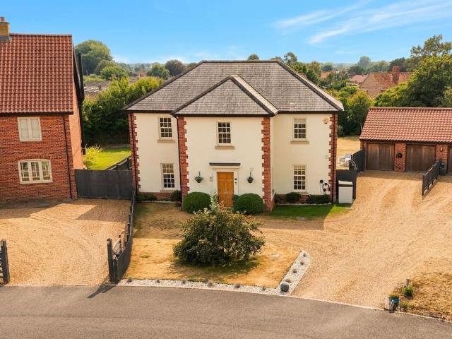 5 bedroom detached house for sale