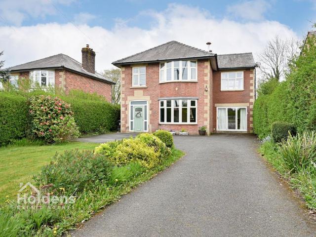 5 bedroom detached house for sale