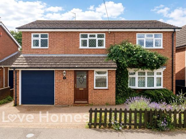 5 bedroom detached house for sale
