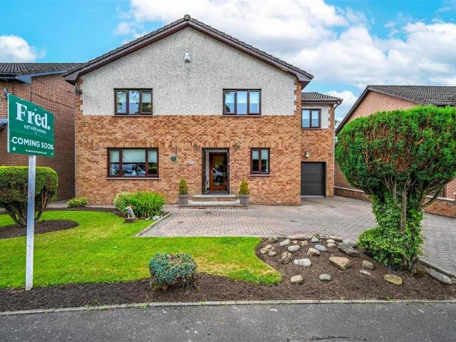 5 bedroom detached house for sale