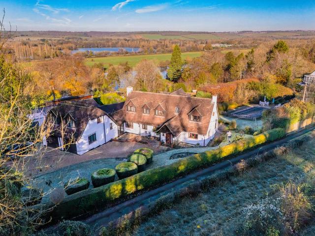 5 bedroom house for sale