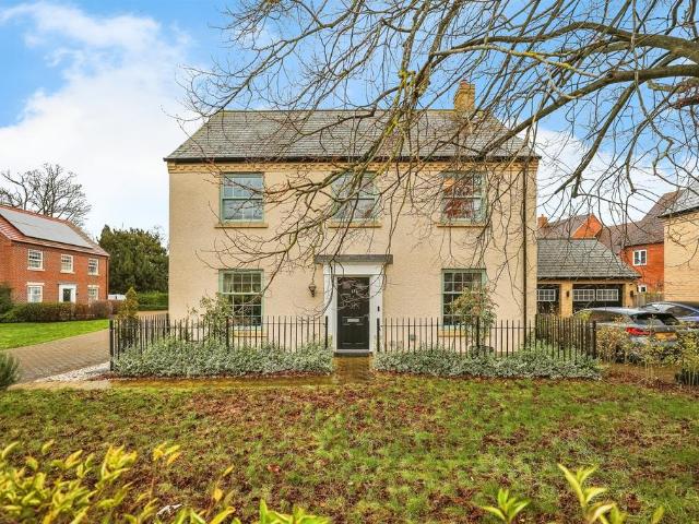 5 bedroom detached house for sale