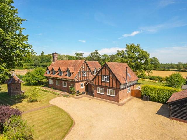 5 bedroom detached house for sale