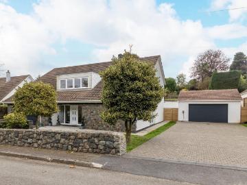 St Anne, Alderney - Garden, Parking, Balcony
