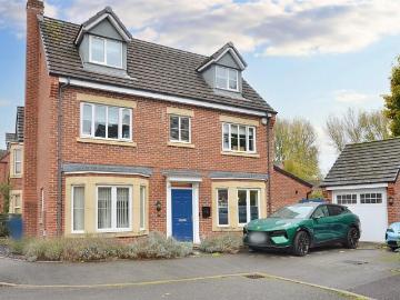 5 bedroom detached house for sale