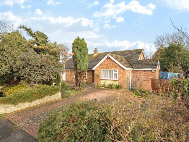 5 bedroom detached bungalow for sale