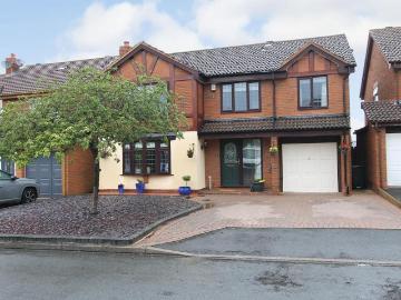 5 bedroom detached house for sale