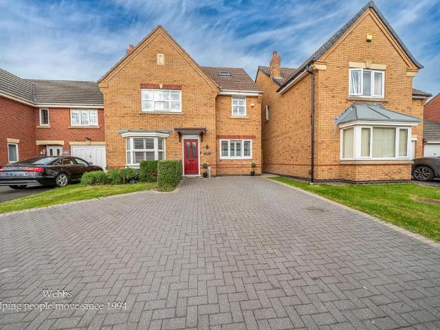 5 bedroom detached house for sale