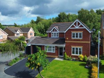 5 bedroom detached house for sale