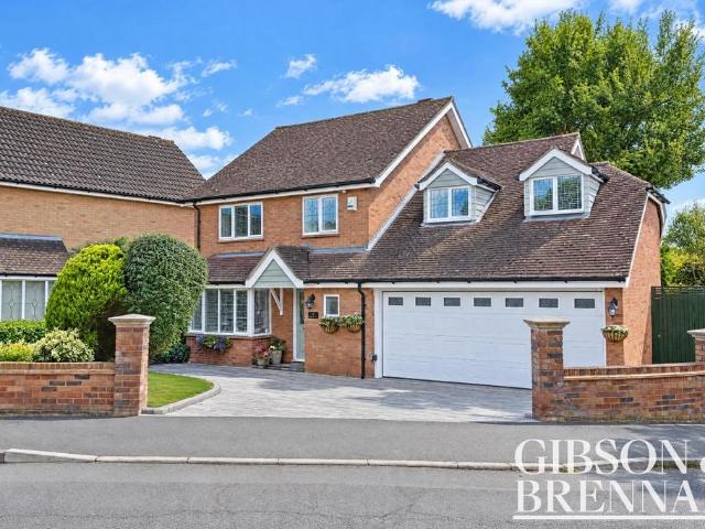 5 bedroom detached house for sale