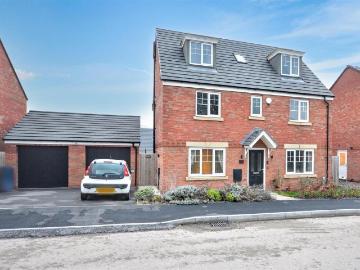 5 bedroom detached house for sale