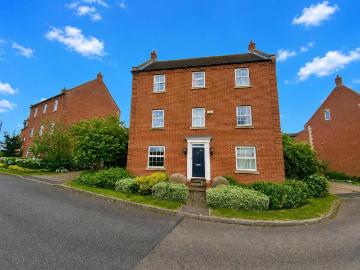 5 bedroom detached house for sale