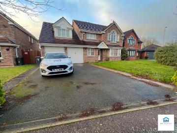 5 bedroom detached house for sale