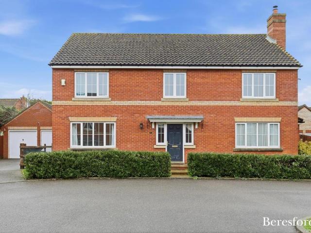 5 bedroom detached house for sale