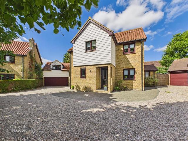 5 bedroom detached house for sale
