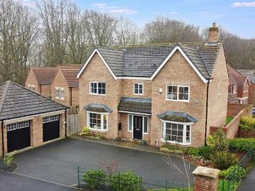 5 bedroom detached house for sale