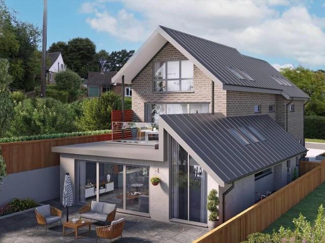 5 bedroom detached house for sale