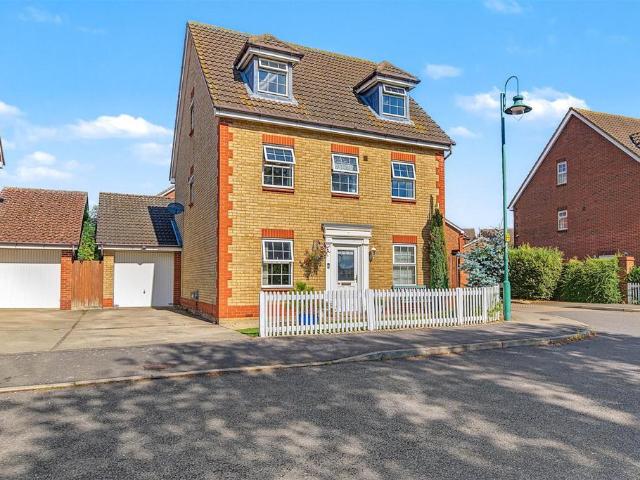 5 bedroom detached house for sale