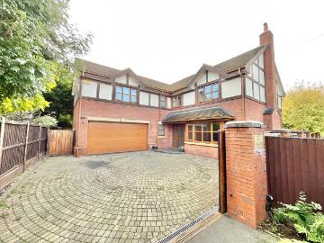 5 bedroom detached house for sale