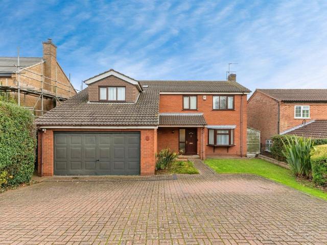 5 bedroom detached house for sale